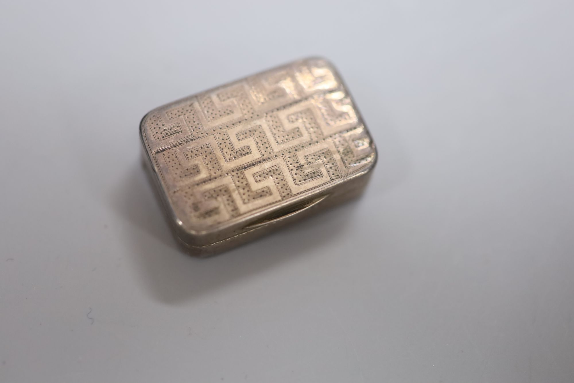 A George III silver rectangular vinaigrette, Matthew Linwood, Birmingham 1804, 29mm.